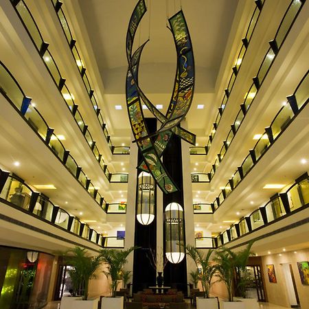 Lemon Tree Hotel, Индаур Экстерьер фото