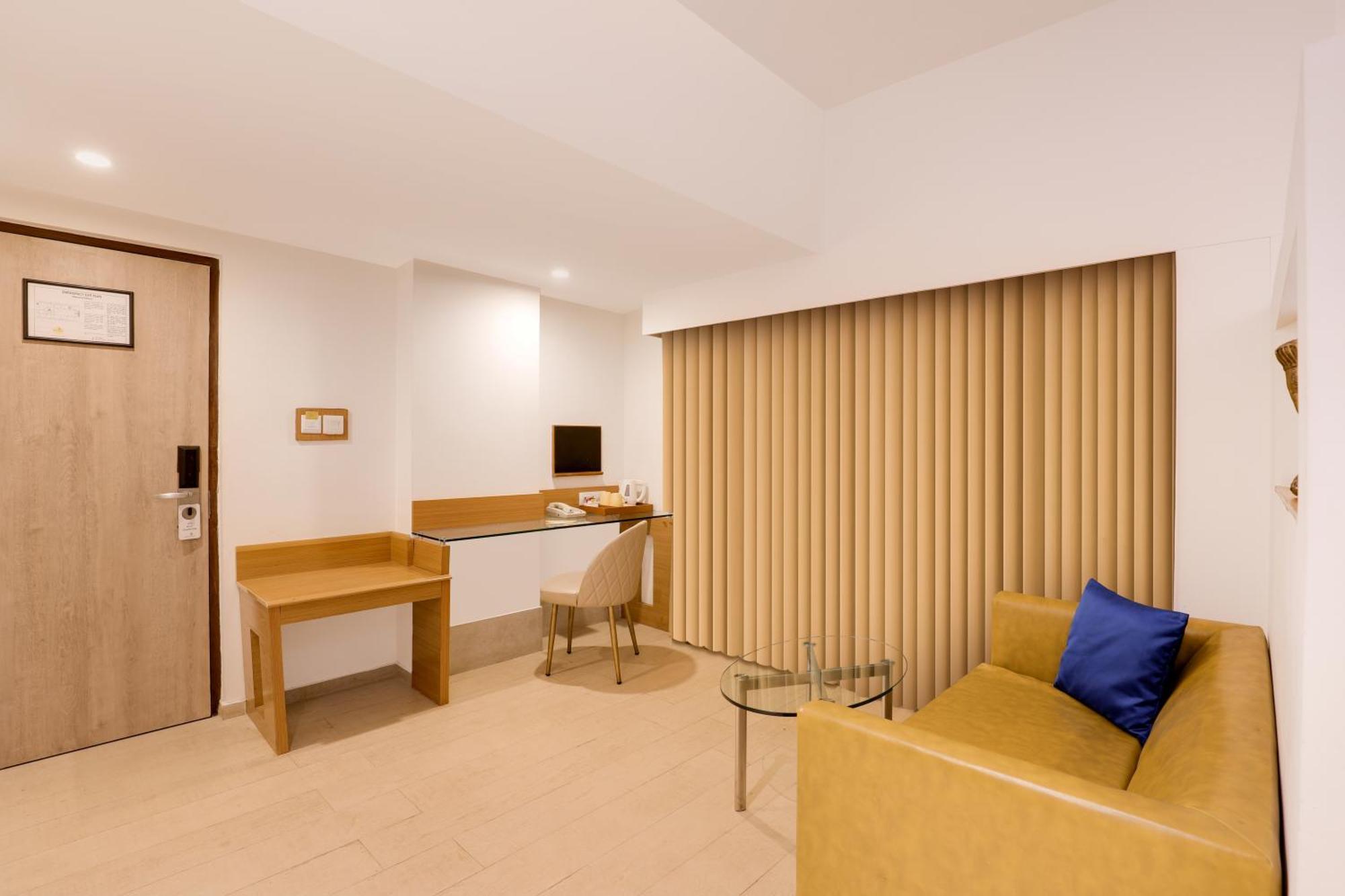 Lemon Tree Hotel, Индаур Экстерьер фото