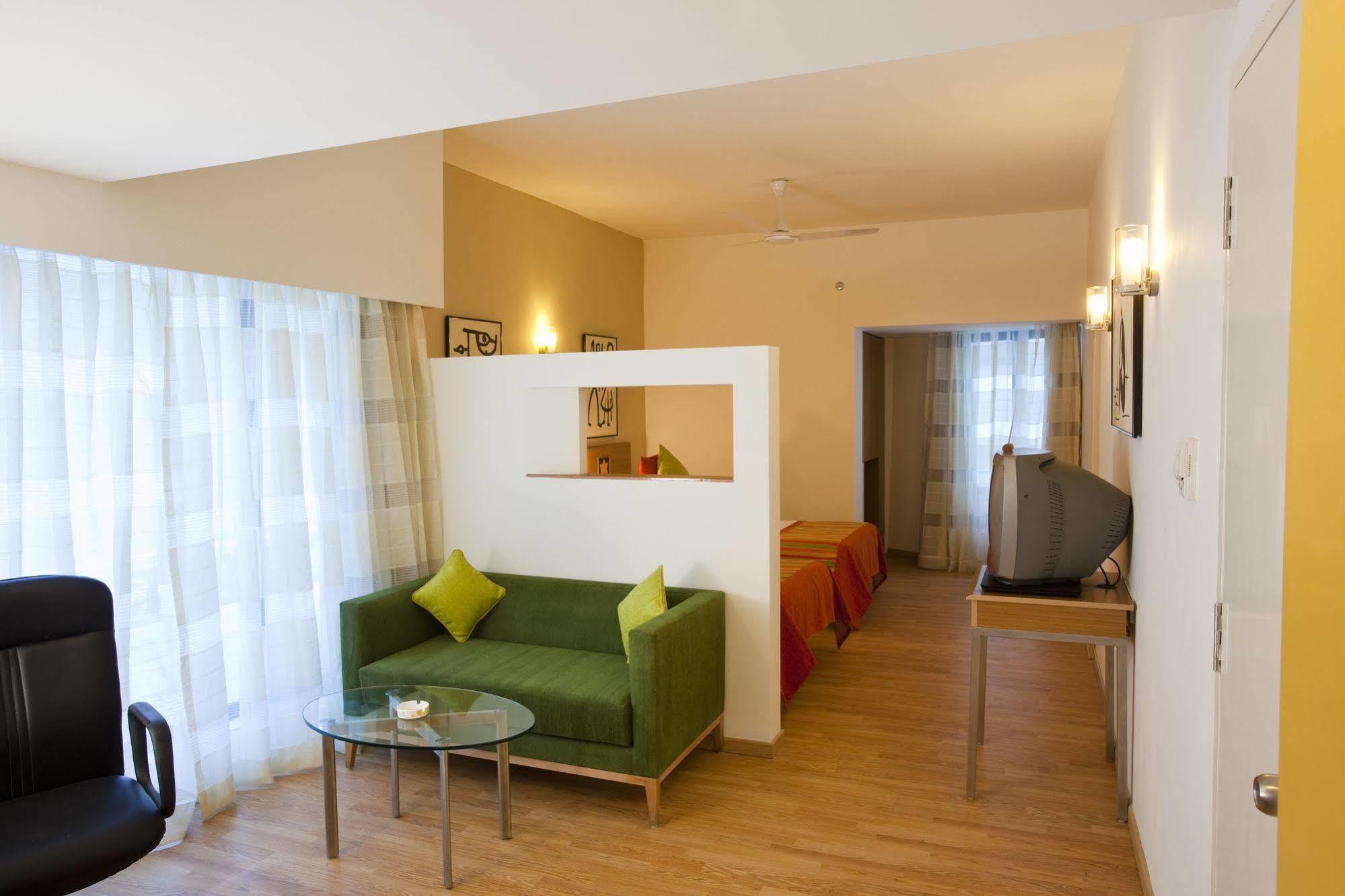 Lemon Tree Hotel, Индаур Номер фото