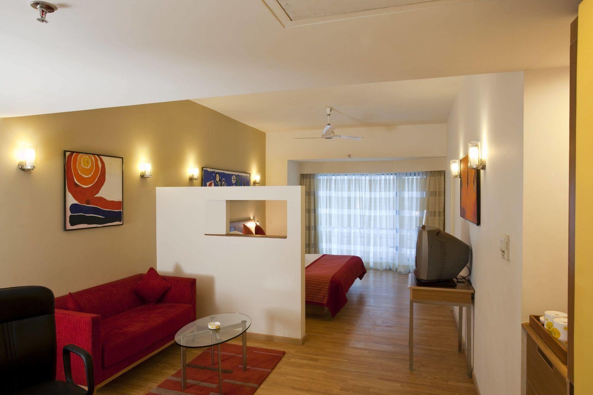 Lemon Tree Hotel, Индаур Экстерьер фото
